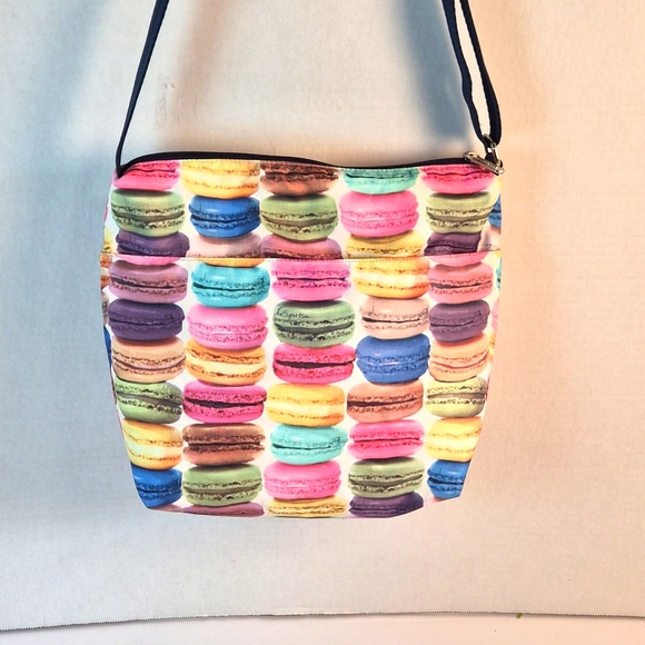Colorful macaron print - Le Sportsac crossbody bag - Picture 4 of 9